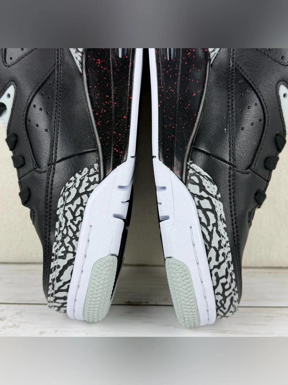 Nike Air Jordan Son of Mars Low Black Cement Men’s 9 580603-002 New -Damaged Box
